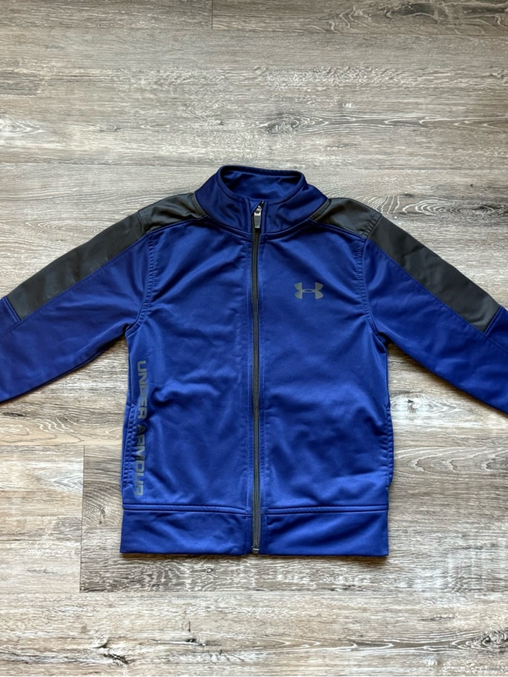 🐻 2/$25 • Under Armour | Blue & Charcoal Grey Full-Zip Track Jacket with • 5T - Picture 3 of 6